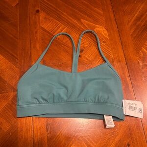 Women's Lululemon athletic top